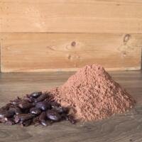 cocoa powder natural on a table